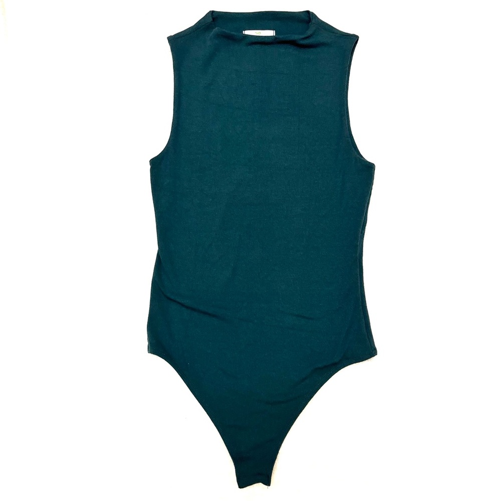 Chic Sleeveless Teal Bodysuit